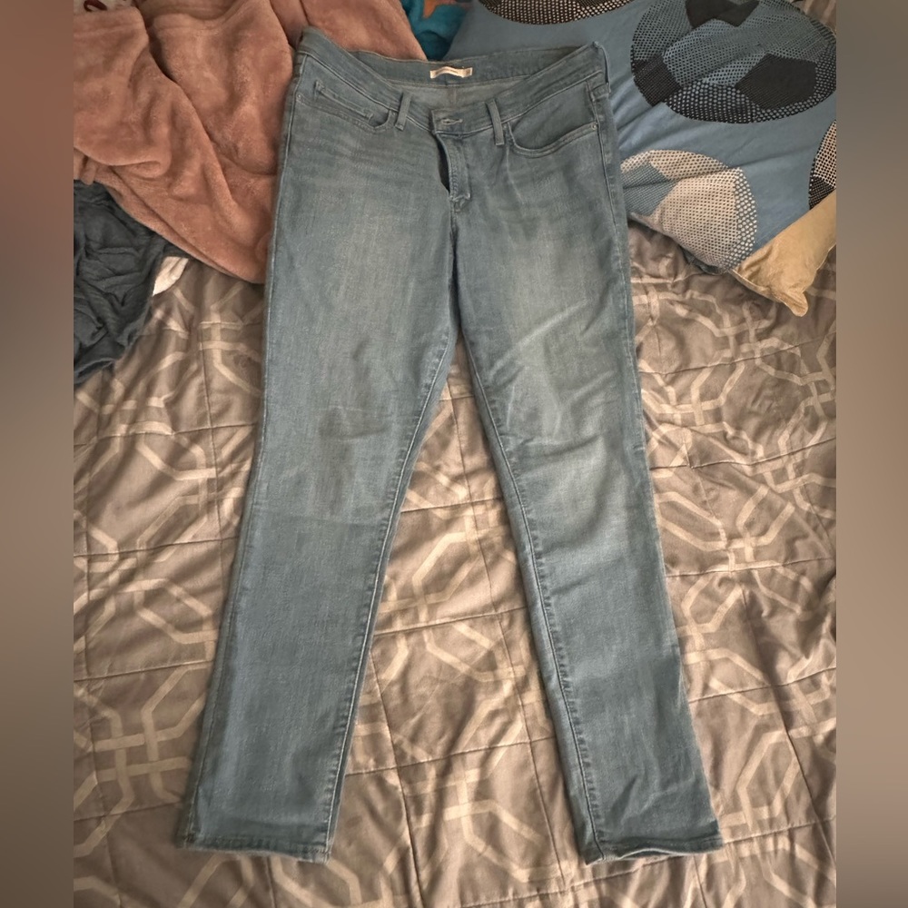 Levi’s 311 shaping skinny jeans size32